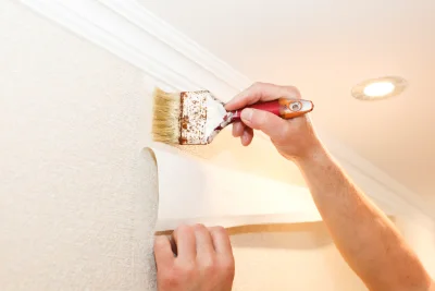 Pose de papier peint à Marnes-la-Coquette — revêtements muraux et toiles de verre